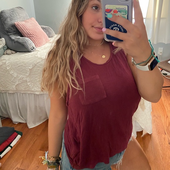 ✰ ✰ SUPER SOFT RAZOR BACK RED TANK ✰ ✰ - Picture 2 of 3